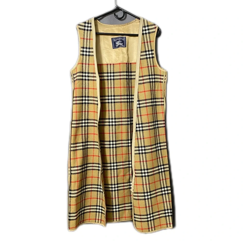 Classic Burberry Trench with Wool Removable Lining, Size 10 - Picture 11 of 16